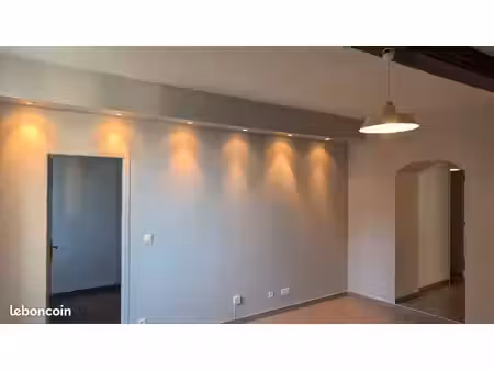 3 pièces · 65 43 m² ·saint genis laval 69230 · centre ville