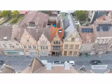 local commercial avec logement dans le centre d'ypres