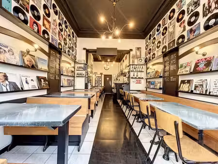 magnifique restaurant ultra équipé