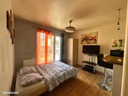 studio 1 pièce 20 m²