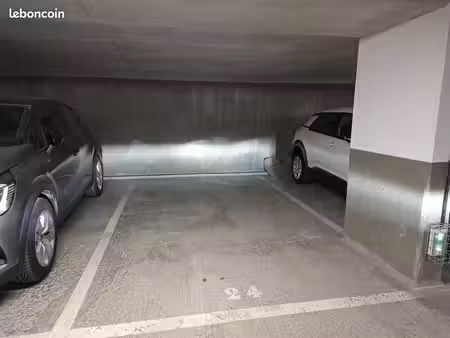 parking clamart gare