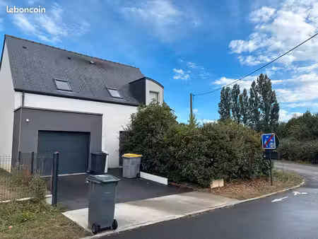 à louer maison 103 m² – 4 chambres – garage – bruz – 1 185 cc – disponible 05/10/2026
