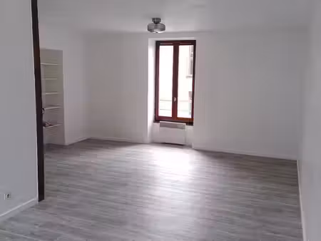 appartement t2 à louer – centre-ville  50 m² - libre fin octobre