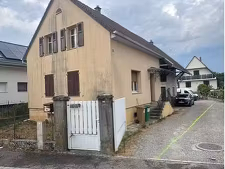 maison avec maisonnette et grange à rénover intégralement
