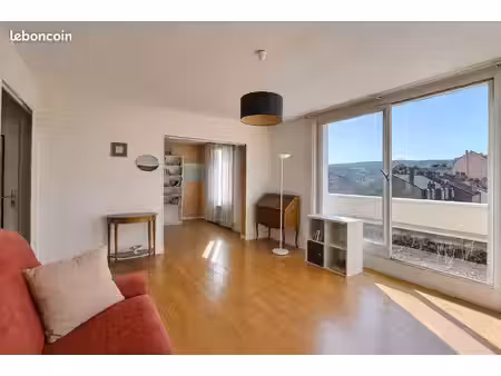 appartement 2 pièces 69 m²