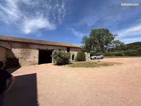 ferme 1 pièce 168 m²