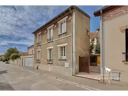 maison de luxe à vendre dans le quartier saint antoine