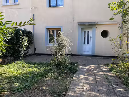 nilvange le konacker : appartement rdc jardin et terrasse