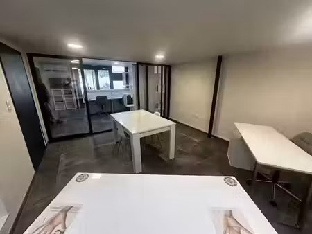 location locaux professionnels 3 pièces 70 m² à castelnau-le-lez (34170)  950 €