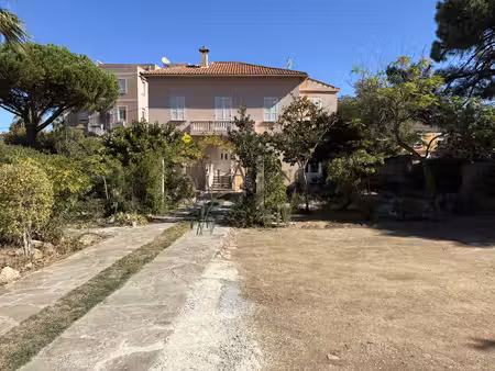 maison de maître île-rousse rare à la vente