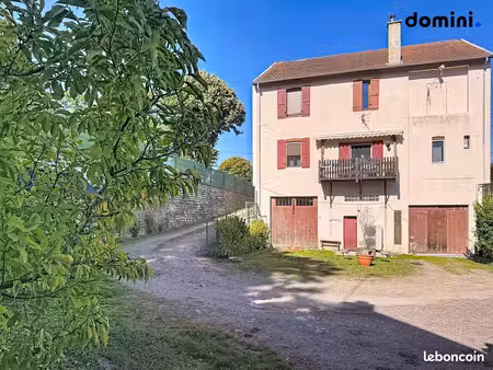 propriété 9 pièces 180 m²