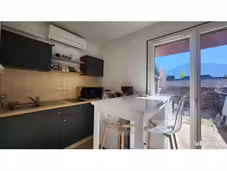 studio 18 m2+terrsse 13 m2 - rez-de-jardin-vue montagnes - parking
