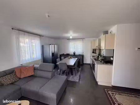 t3 64m2 avec balcon  garage et parking - sillingy