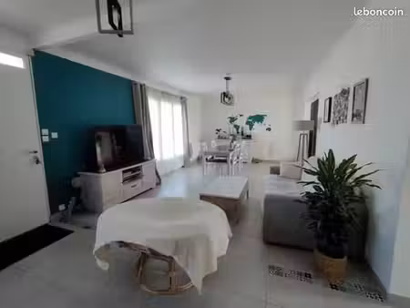 maison familiale de 145 m² sur terrain de 1000 m² – 260 000