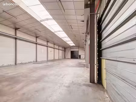 entrepôt à louer entre tours et le mans