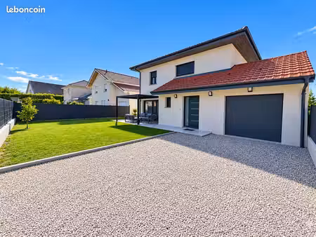 maison 4 pièces 145 m²