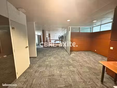 bureaux 477 m² epagny metz tessy
