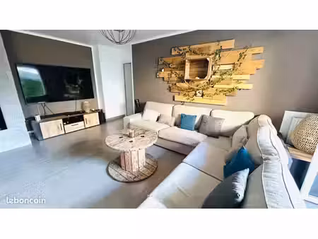 appartement 3 pièces 65 m²