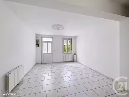 maison 3 pièces 64 m²