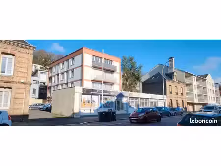 à louer – local bureaux / commerce / restauration – 120 m² + double garage – le havre grav