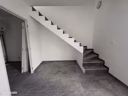 bureaux 74 m² saint-étienne-du-rouvray