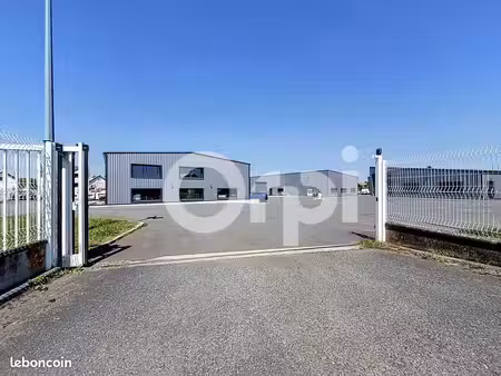 local industriel 330 m²