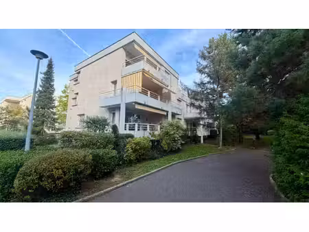 riedisheim waldeck  superbe 4 pièces dans résidence de stand