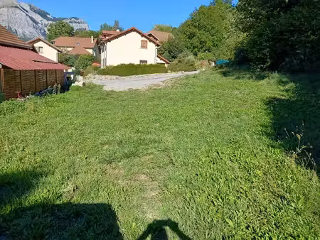 terrain constructible viabilisé à vendre