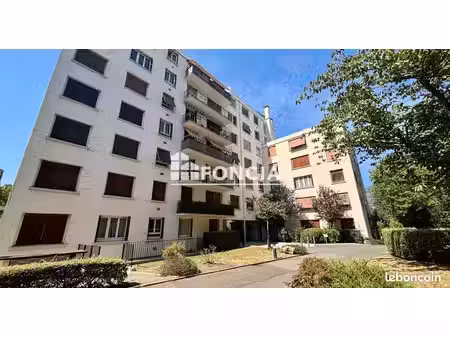 appartement t2- résidence sécurisée avec ascenseur- viroflay