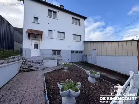 maison 6 pièces 106 m²