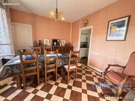 maison 7 pièces 160 m²