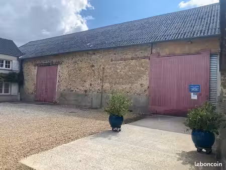 espace de stockage fermé dans corps de ferme