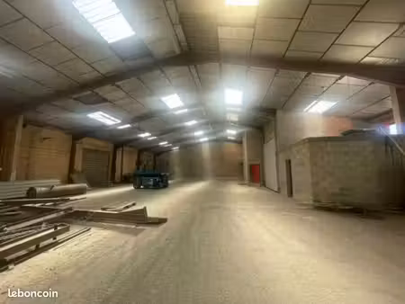 entrepot - logistique 387 m² saint-juéry