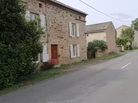 maison ancienne en pierres