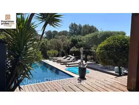 villa sanary sur mer 7 pièce(s) 235 m2
