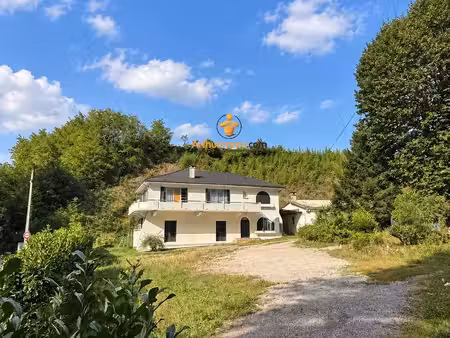 ensemble immobilier à 3 minutes des sancturaires
