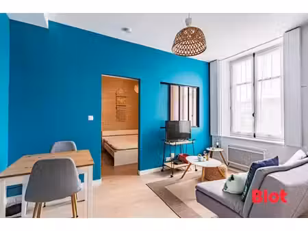 exclusivité nantes talensac – t1 bis avec chambre et wc séparés– emplacement privilégié