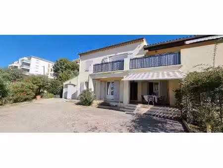 rez de villa 3p avec jardin 420m2 et garage