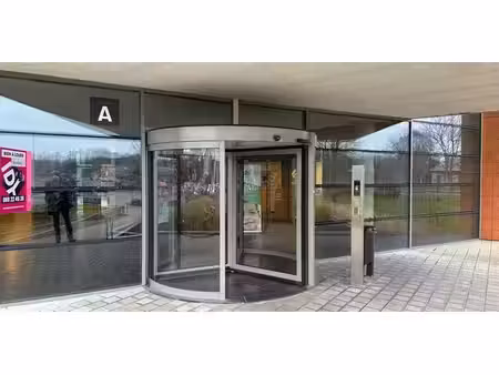 bureau à louer à kain pour € 2.000