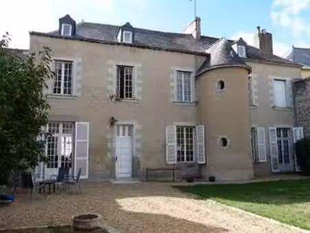 vente maison à cossé-le-vivien (53230) : à vendre / 192m² cossé-le-vivien