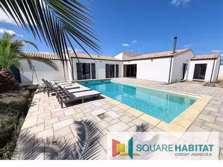 plain-pied de 146m²  4 ch  piscine  garage  777m² de terrain