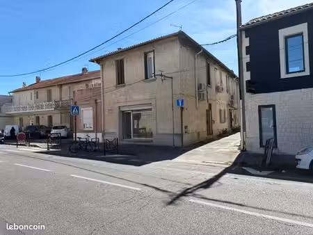 ⭐ à louer – local professionnel 45 m² – avignon ⭐ ◊ emplacement privilégié – route de mont