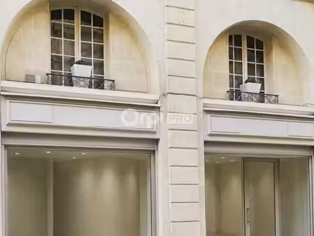 local commercial 85 m²