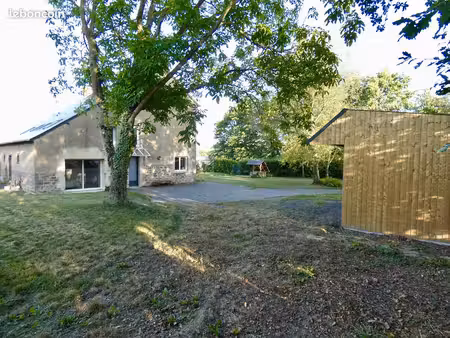 a louer maison t5 à tinténiac