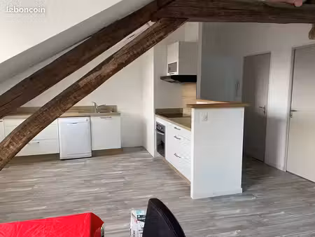 logement 3 pièces - 70 m2 - charny 89120