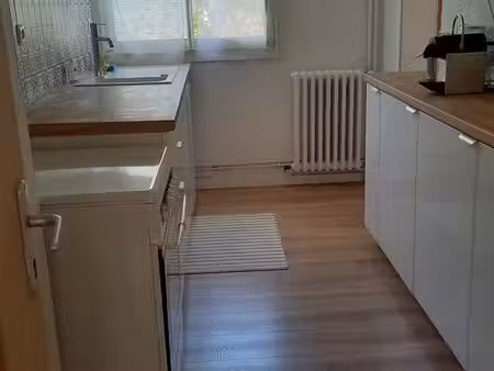 location - appartement f4 non meublé de 72m² avec balcon - saint affrique