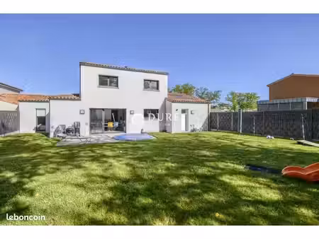maison 6 pièces 109 m²