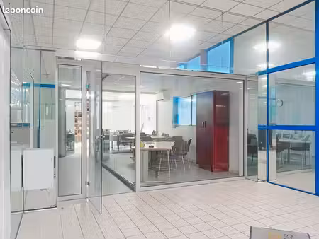 local commercial 140 m² le poire sur vie