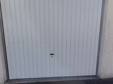garage à louer