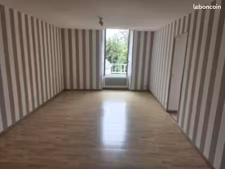 loue appt f 1